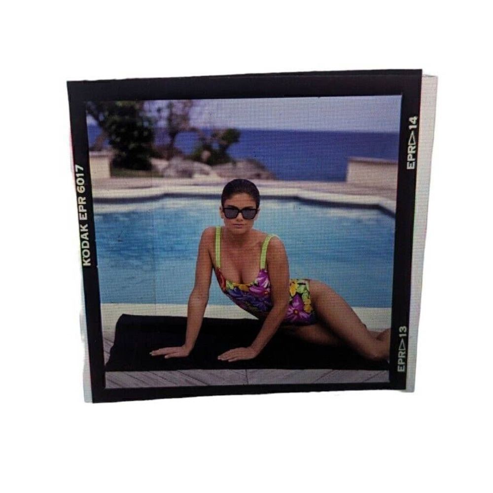 Kathy Ireland Photo Slide Swimsuit Model‎ Catalog Production Picture (A2)